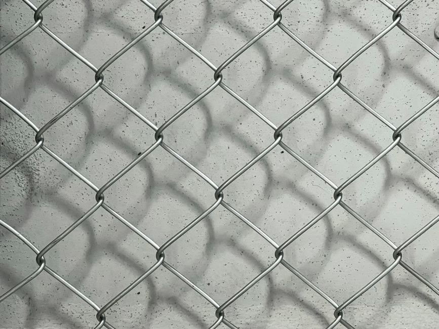 Chain link, pulled tight